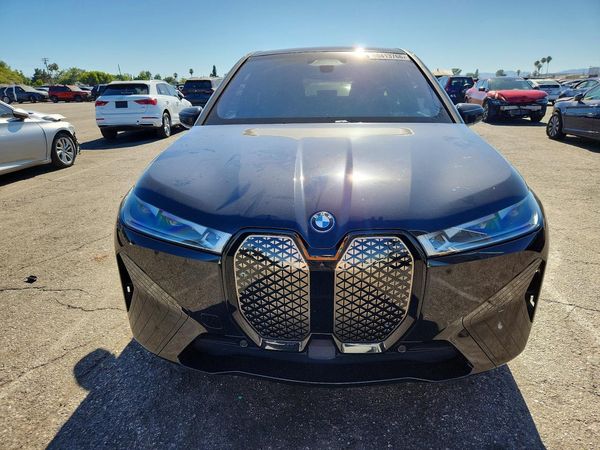2024 BMW IX xDrive50