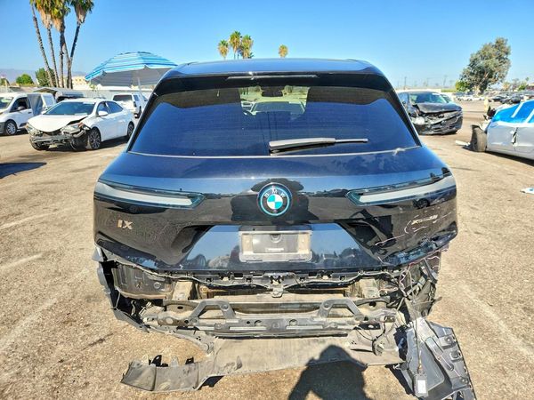 2024 BMW IX xDrive50