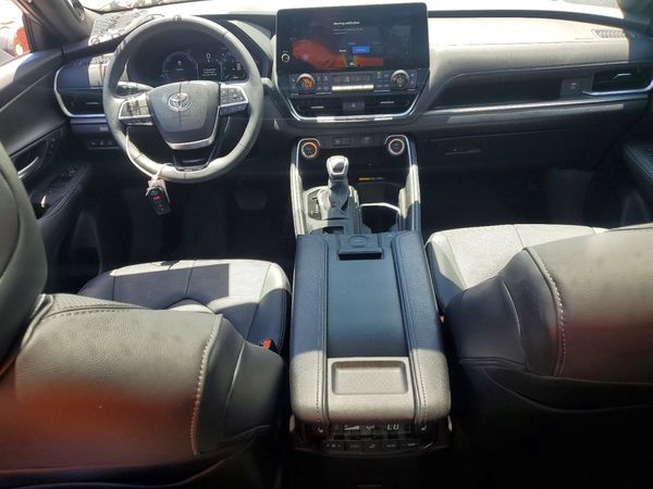 2026 TOYOTA GRAND HIGHLANDER HYBRID