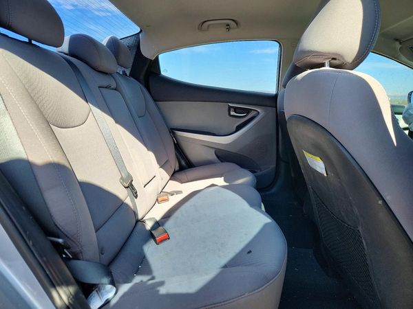 2016 HYUNDAI ELANTRA