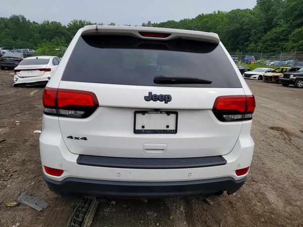 2020 JEEP GRAND CHEROKEE LAREDO 4X4