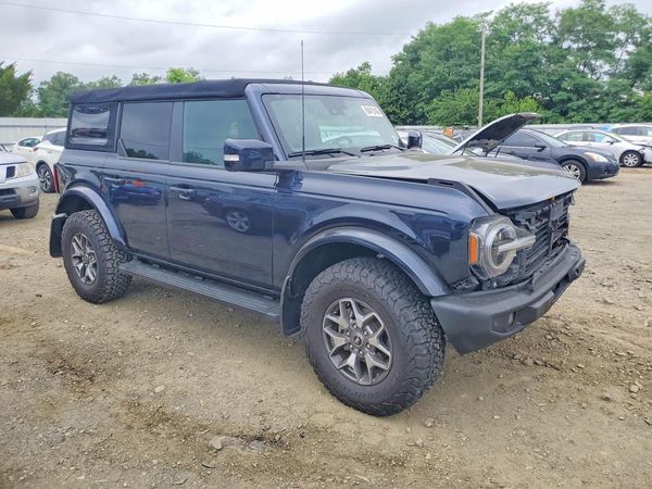 2021 FORD BRONCO