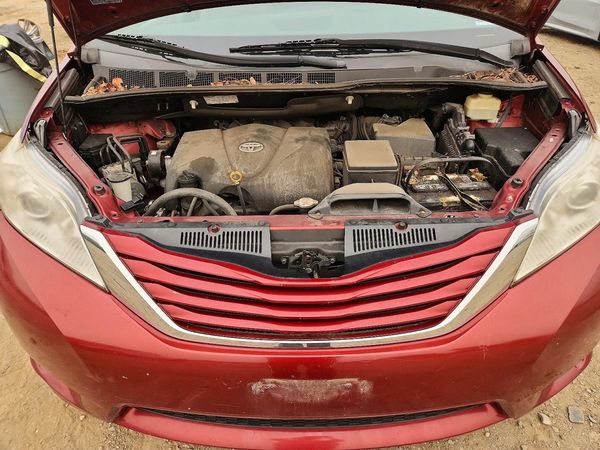 2017 TOYOTA SIENNA