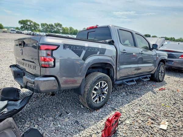 2023 NISSAN FRONTIER Crew Cab