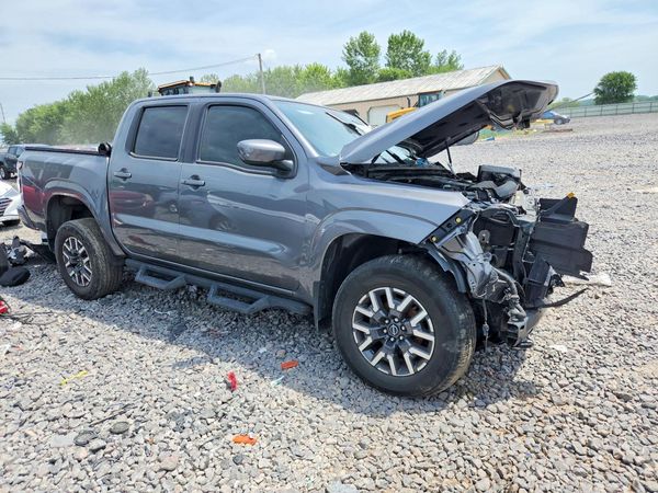 2023 NISSAN FRONTIER Crew Cab