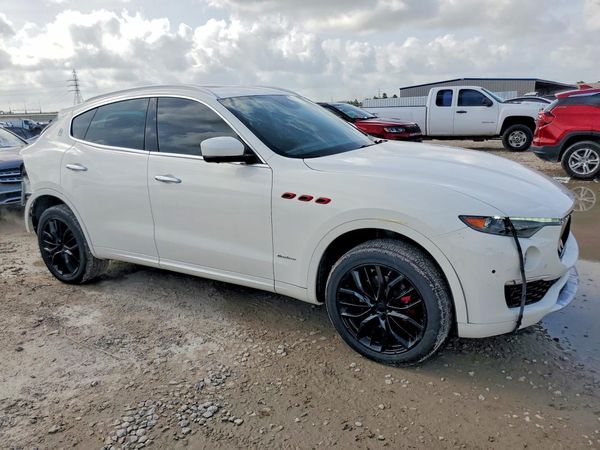 2021 MASERATI LEVANTE
