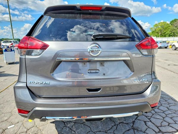 2018 NISSAN ROGUE