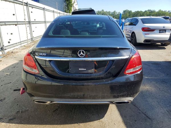2016 MERCEDES-BENZ C C300
