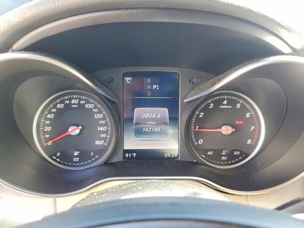 2016 MERCEDES-BENZ C C300