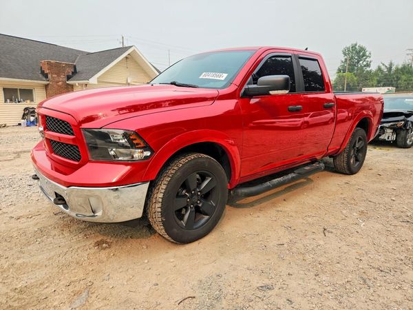 2015 RAM 1500 SLT