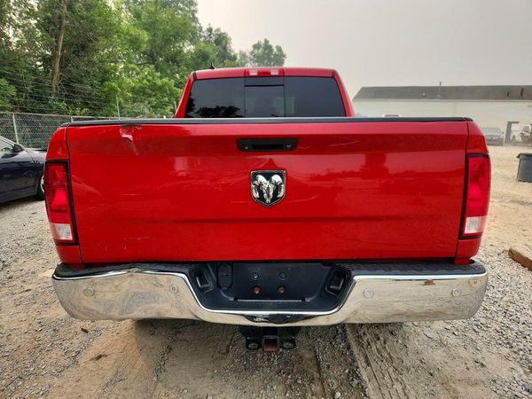 2015 RAM 1500 SLT