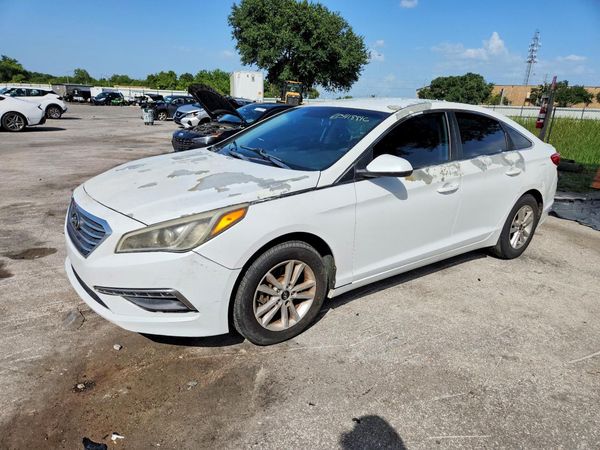 2015 HYUNDAI SONATA SE, ECO — Front 3/4