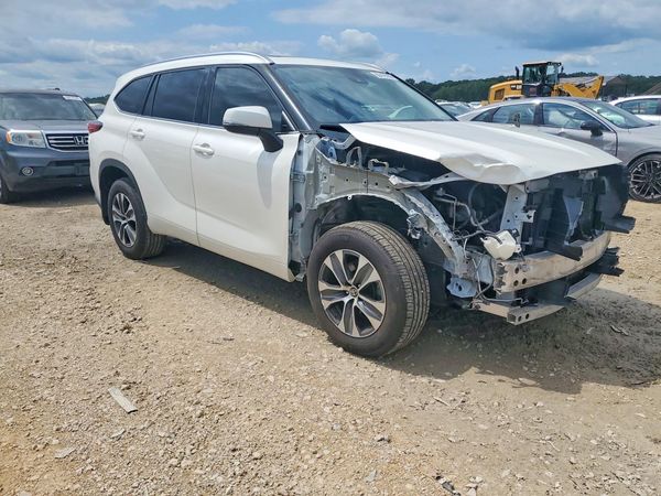 2020 TOYOTA HIGHLANDER XLE