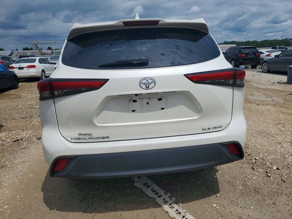 2020 TOYOTA HIGHLANDER XLE