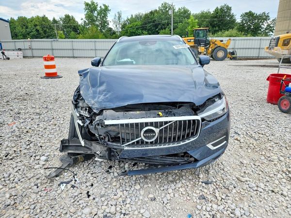 2021 VOLVO XC60 Inscription
