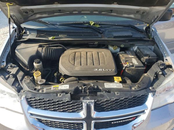 2014 DODGE GRAND CARAVAN SE