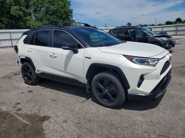 2021 TOYOTA RAV4 XSE HV