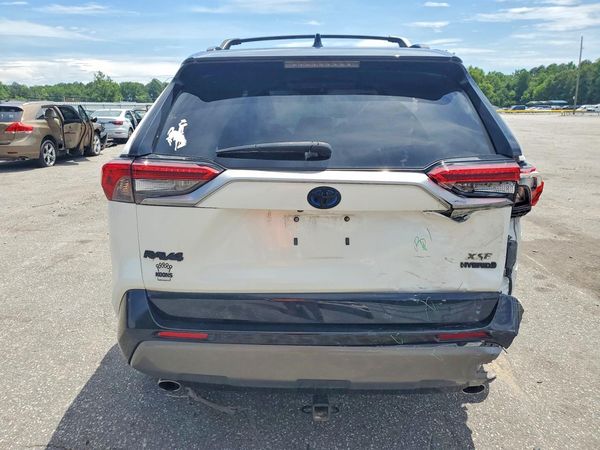 2021 TOYOTA RAV4 XSE HV
