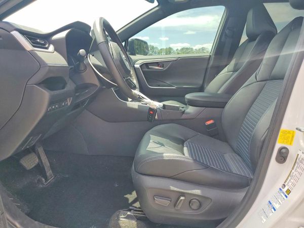 2021 TOYOTA RAV4 XSE HV