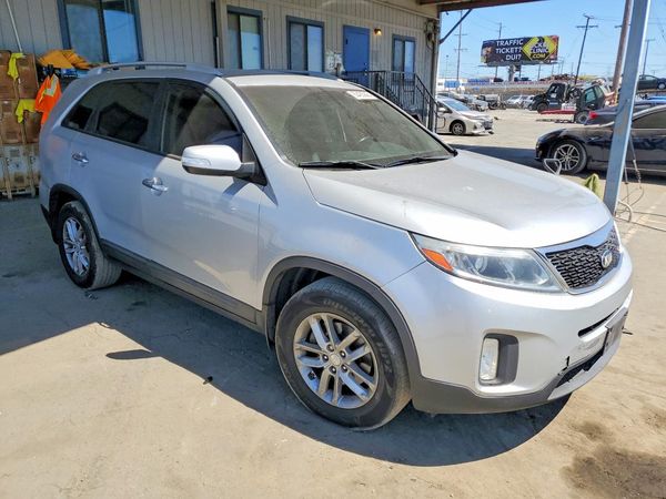 2015 KIA SORENTO GL