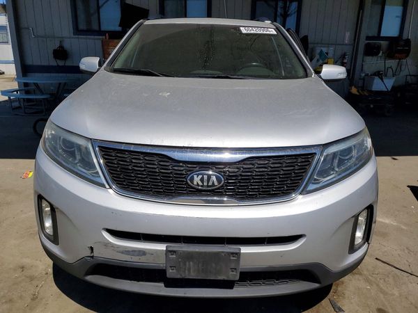 2015 KIA SORENTO GL