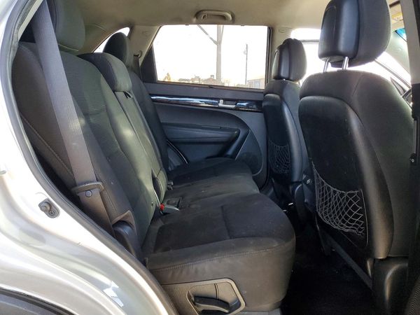 2015 KIA SORENTO GL