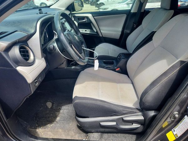 2016 TOYOTA RAV4