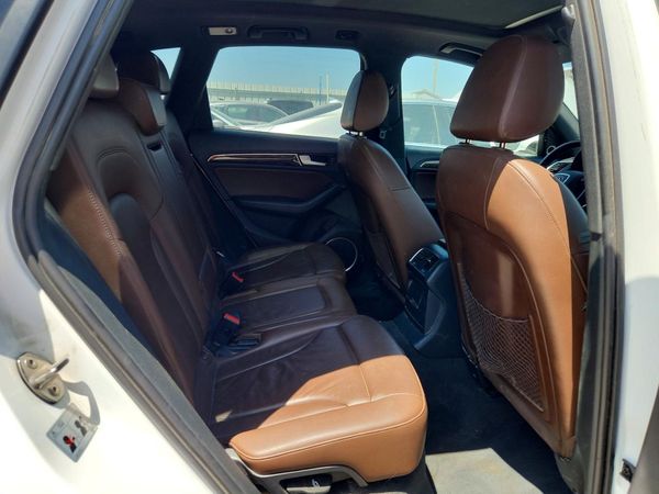 2016 AUDI Q5 quattro Premium Plus