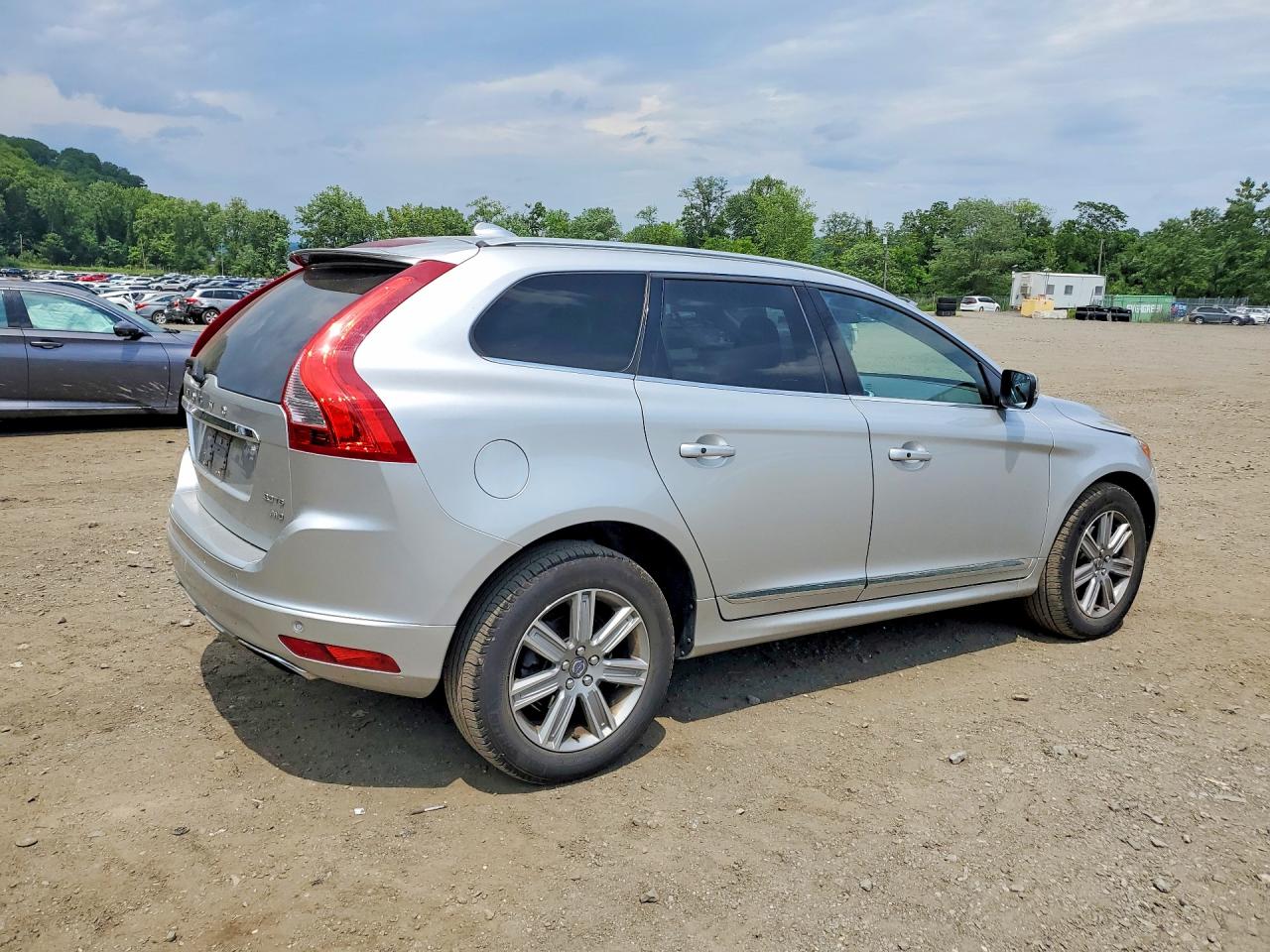 2016 VOLVO XC60
