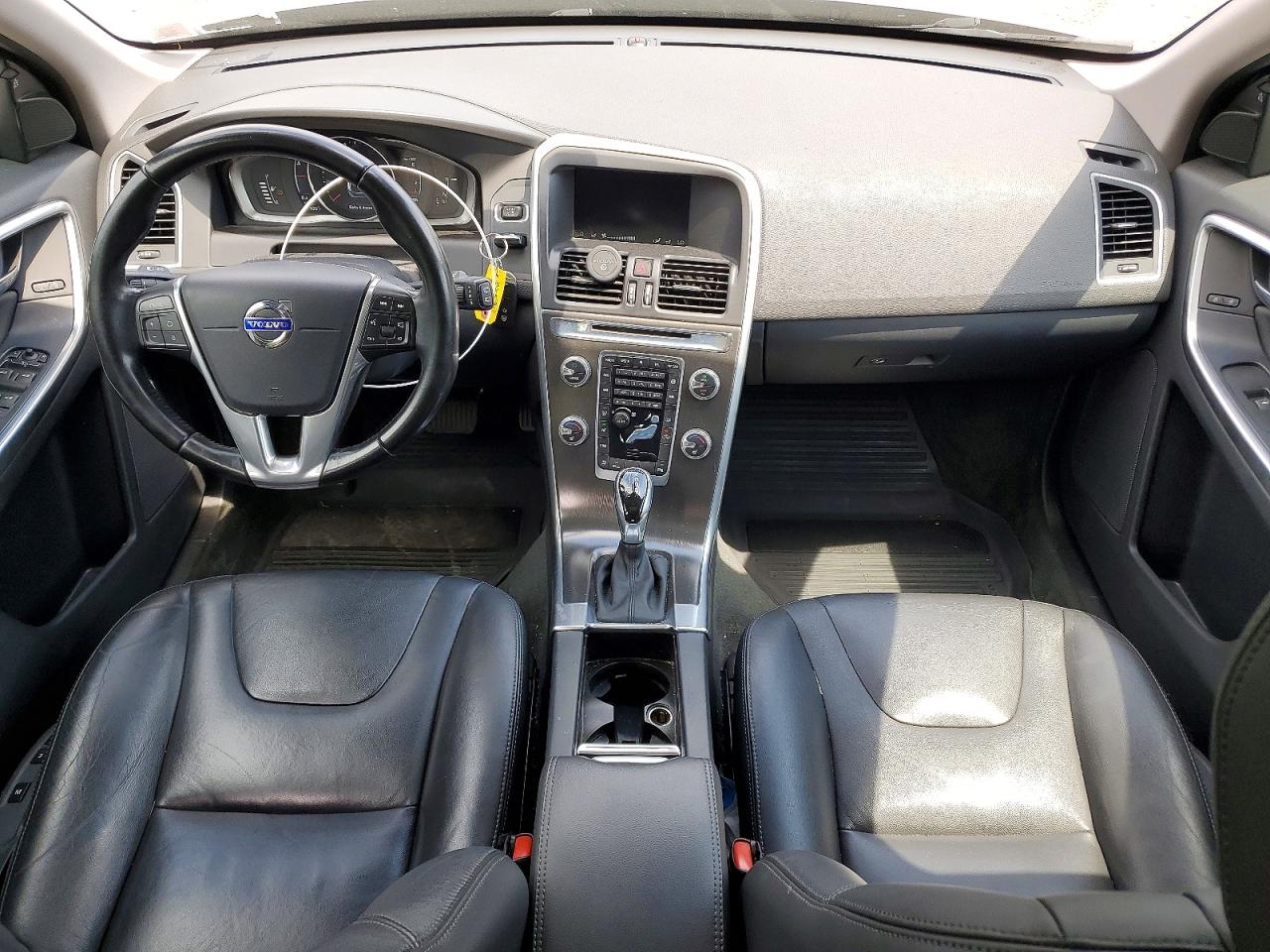 2016 VOLVO XC60