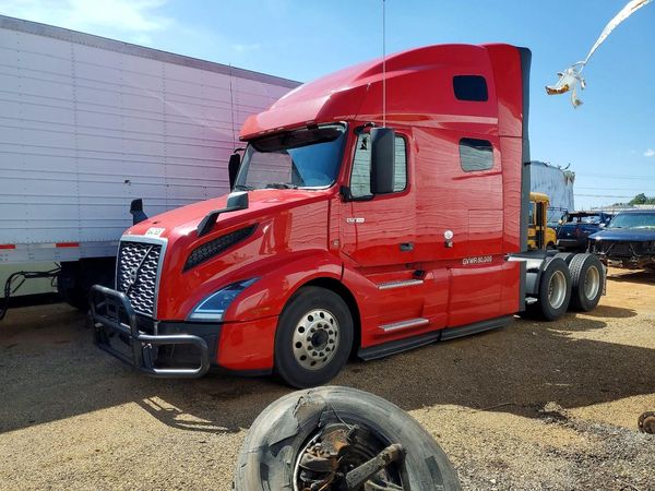 2022 VOLVO VNL