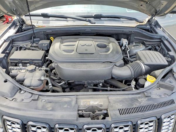 2019 JEEP GRAND CHEROKEE Laredo