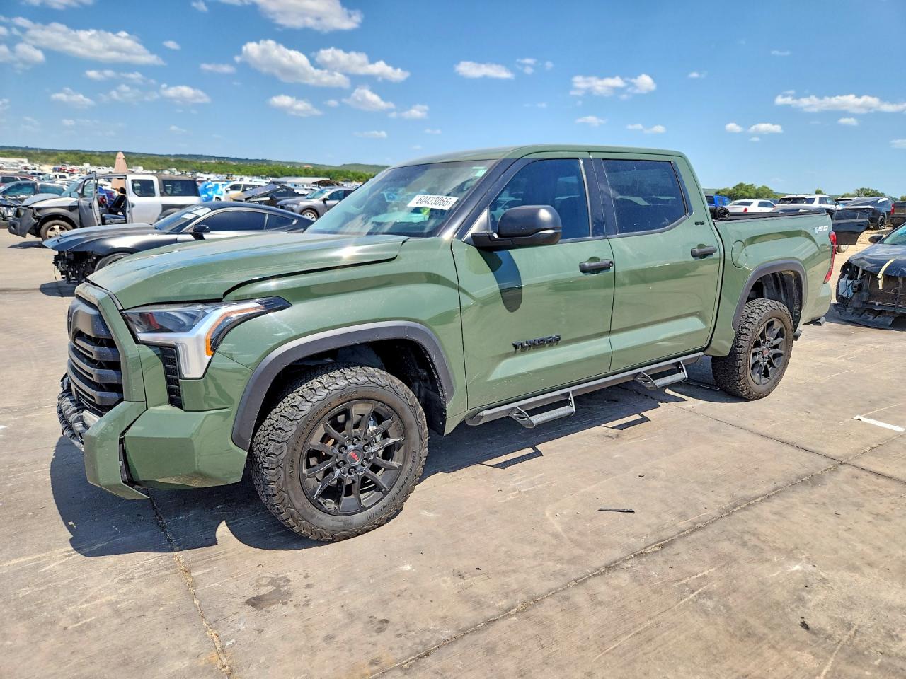 2023 TOYOTA TUNDRA SR5