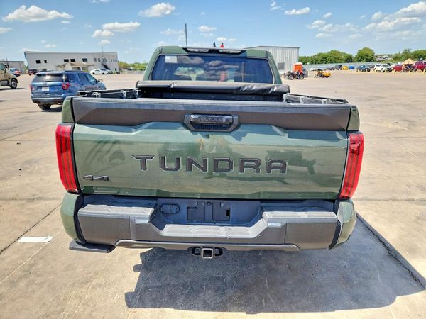 2023 TOYOTA TUNDRA SR5