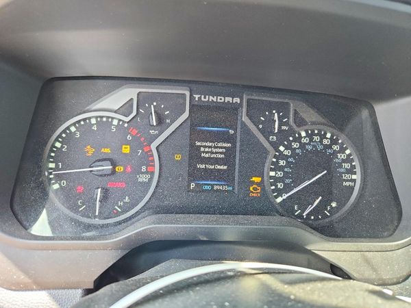 2023 TOYOTA TUNDRA SR5