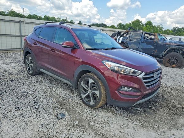 2017 HYUNDAI TUCSON