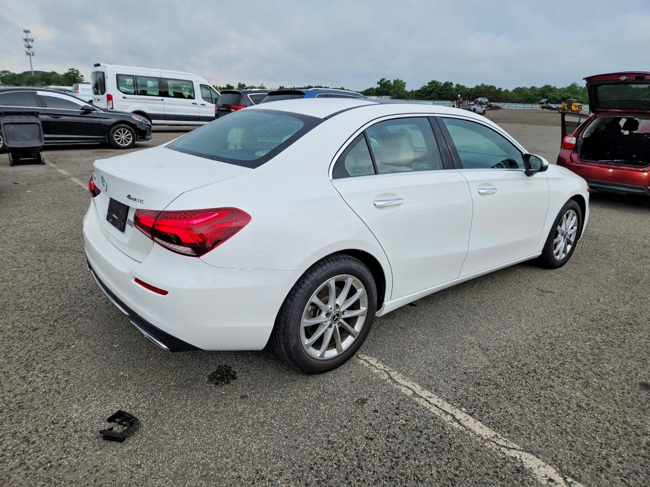 2021 MERCEDES-BENZ A A220-4M