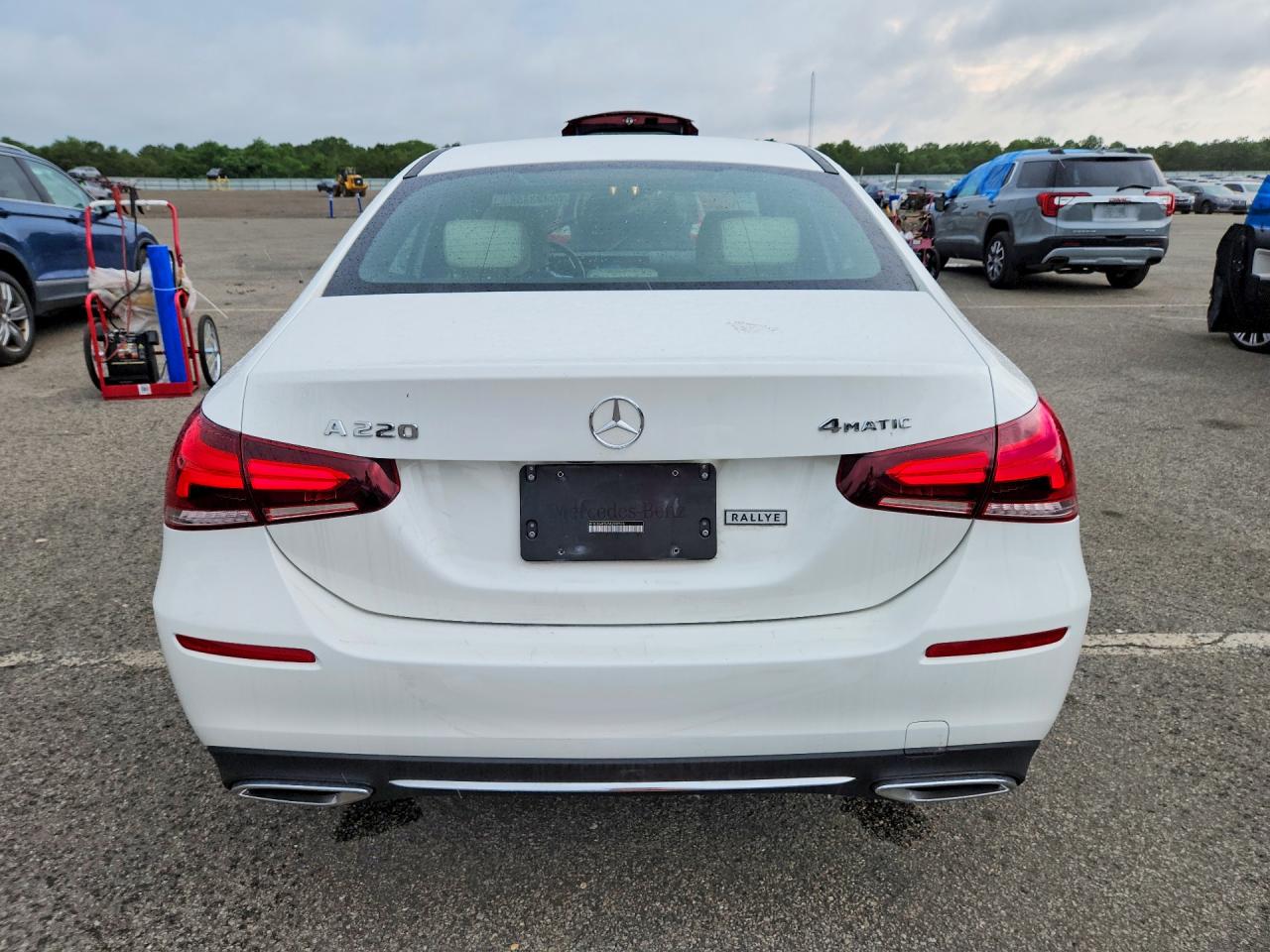 2021 MERCEDES-BENZ A A220-4M