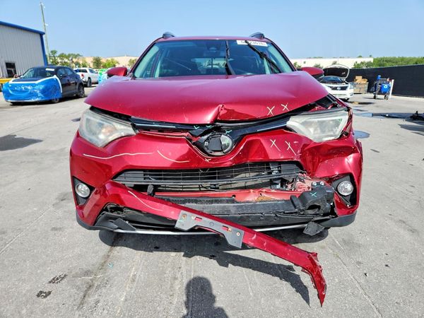 2018 TOYOTA RAV4 Adventure/XLE