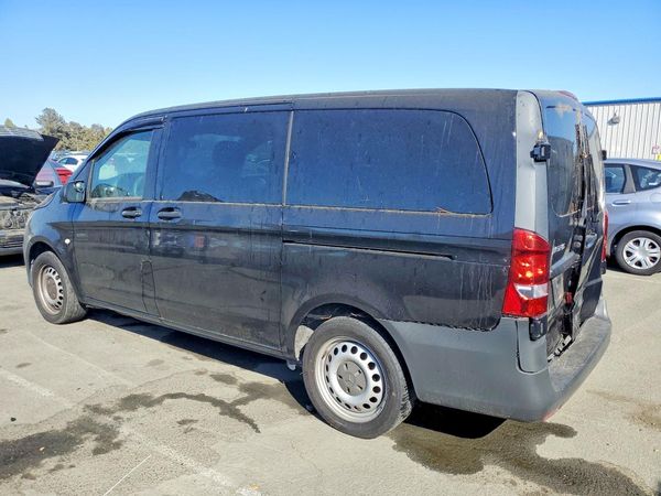 2018 MERCEDES-BENZ METRIS