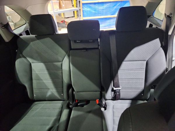 2016 KIA SORENTO L / LX
