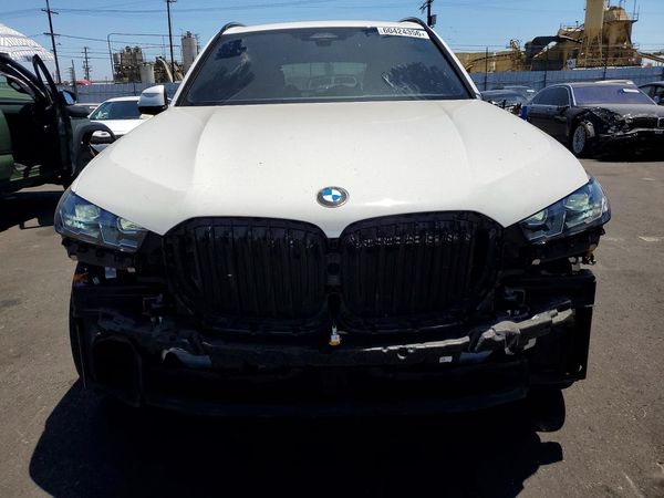 2025 BMW X5 sDrive40i