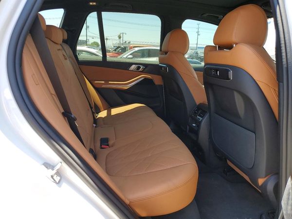 2025 BMW X5 sDrive40i