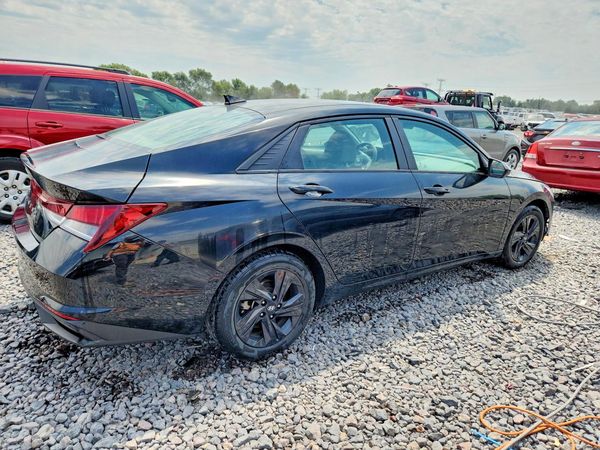 2021 HYUNDAI ELANTRA