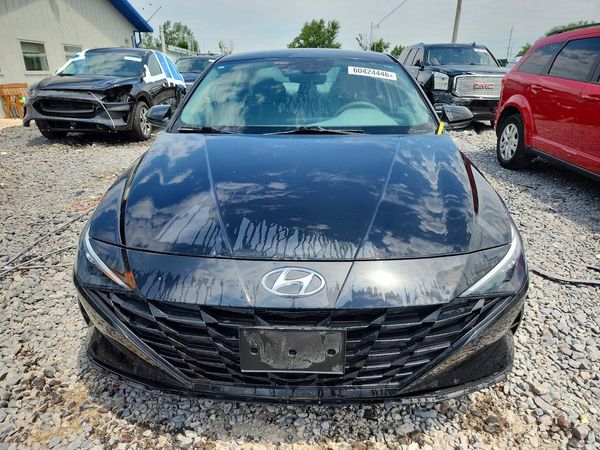 2021 HYUNDAI ELANTRA