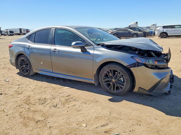2026 TOYOTA CAMRY