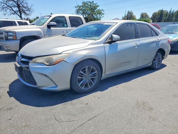 2016 TOYOTA CAMRY