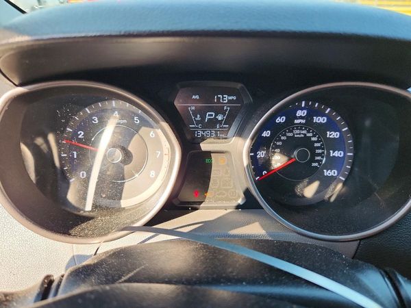 2015 HYUNDAI ELANTRA