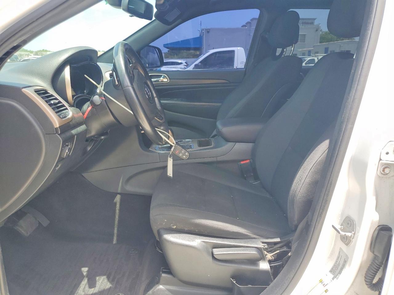2016 JEEP GRAND CHEROKEE LAREDO 4X2