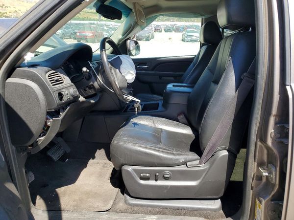 2013 CHEVROLET SUBURBAN LT — DENT
